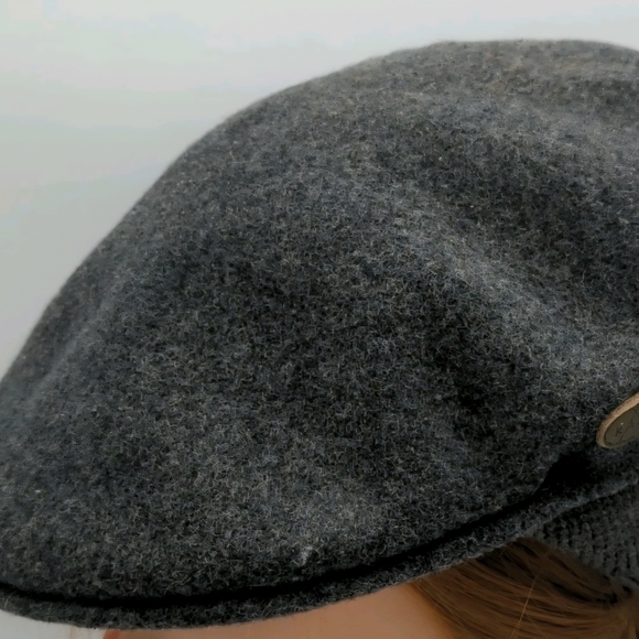 Oiselle Performance Packable Mesh Cap-adjustable - Picture 8 of 8